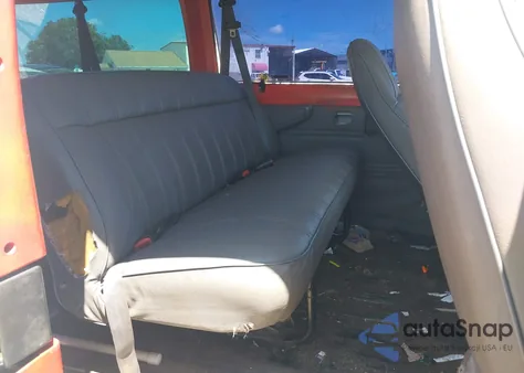 1996 Dodge Ram Wagon B3500 from USA, damaged, VIN 2B5WB35Y3TK115529